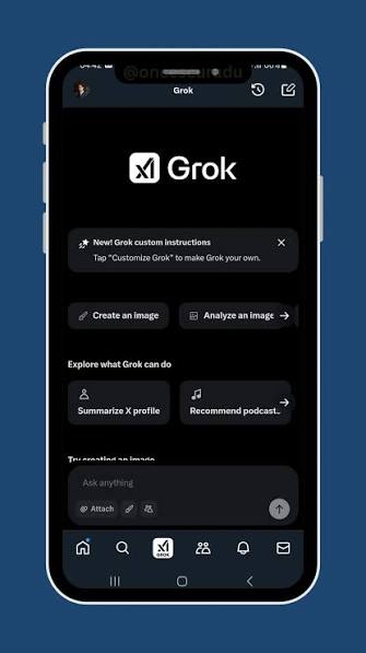 Скрин интерфейса приложения Grok на телефоне